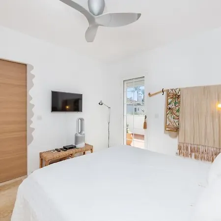 Apartment El Paraiso, Lovely Flat Walk To The Rdr388 Estepona