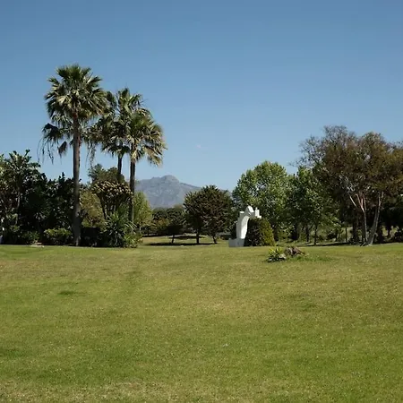 El Paraiso, Lovely Flat Walk To The Rdr388 *